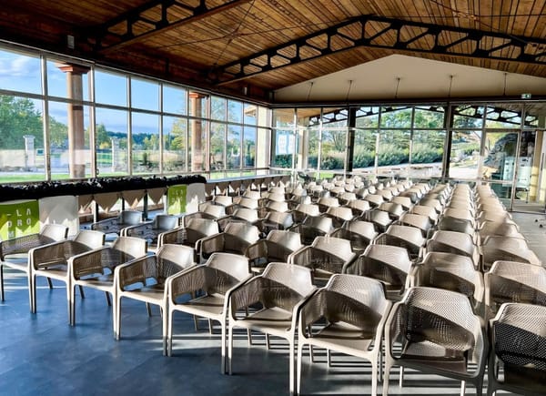 La Ferme Chapouton, Restaurant, GRIGNAN, Auvergne-Rhône-Alpes, France